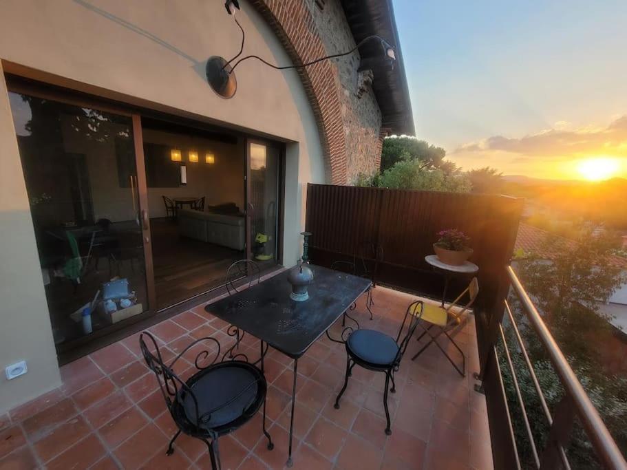 Appartement De Charme Dans Ancienne Cave A Vin 르불루 외부 사진