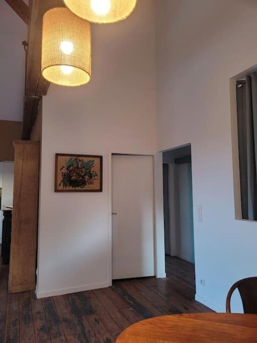 Appartement De Charme Dans Ancienne Cave A Vin 르불루 외부 사진
